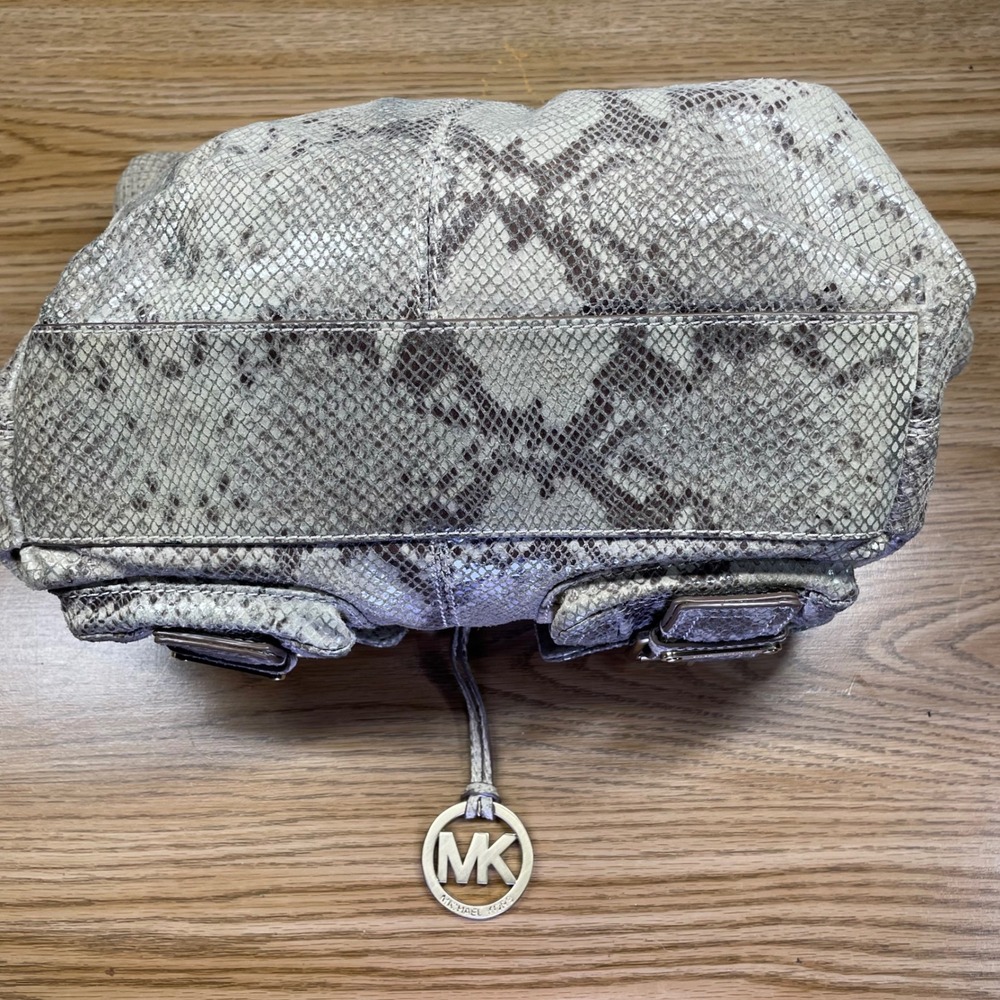 Michael Kors Women Shoulder Bag Snakeskin Embossed Leather Lg Hobo Gold Hardware - Picture 3 of 9
